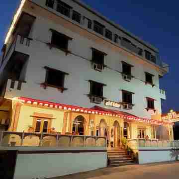 Hotel Teerth Palace Hotel Exterior