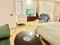 Cozy Home in Richmond Hill with Free Parking Hotels in der Nähe von Mazda Canada Inc