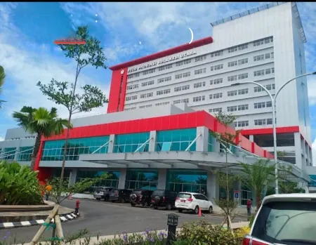 My Place Guest House Manado Отели в г. Mandolang