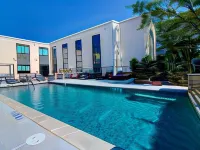 The Bishop Arts Hotel by Qresorts Hotels near Kessler Theater