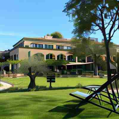 Hôtel le Vallon de Valrugues & Spa Hotel Exterior