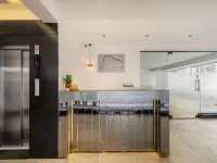 FabHotel Prime Cloud 5 Studios Hotels near Turkish Consulate