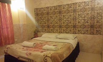 1. Hotel Sh..