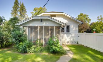 Lovely Home in South Bend Walk to Notre Dame!