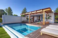 Sun 'n Chill, Boutique Apartments & Beach Villa - Ocean View