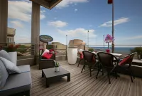 Le Grand Large Bord de Mer Hotel & Appartements - Meerblick