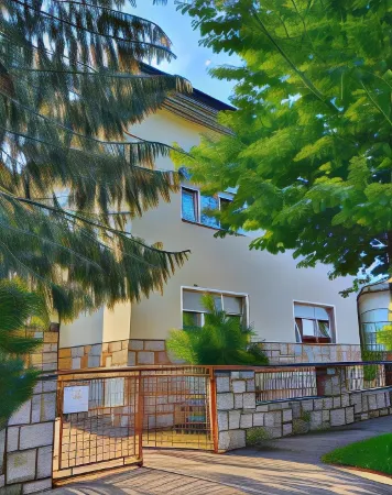 Family Guesthouse GreenSLO