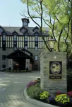 Old Mill Toronto Hotel
