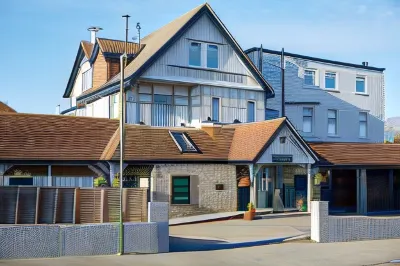 The Spyglass & Kettle by Greene King Inns Hotels in Christchurch
