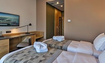 Sokolyona Hotel