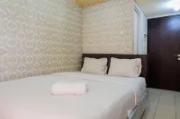 Comfy Studio at Serpong Greenview Apt by Travelio