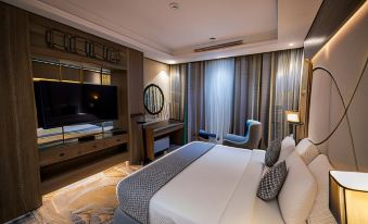 Mirnian Hotel