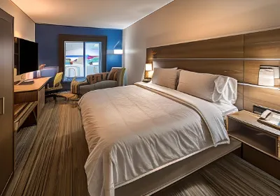 Holiday Inn Express & Suites Reno Airport Отели в г. Спаркс