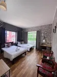 Amy Hostel Hue