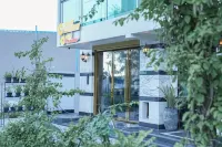 Sunny Canopy B&B Hotel Hulhumale - breakfast