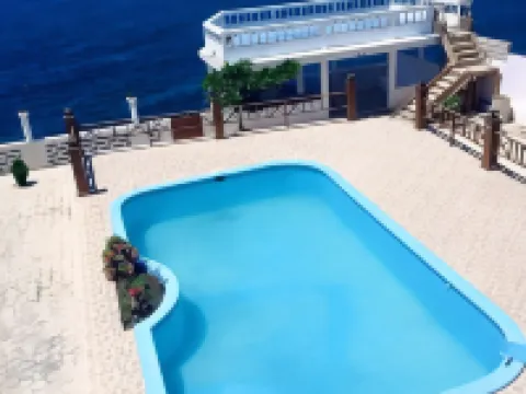 マクサニカ ジャクメルのホテル