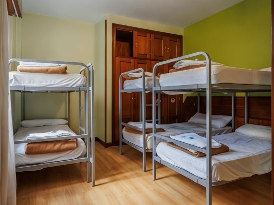 Moon Hostel Bio