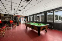 Lakeside Inn Hotels in Cloyne