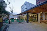 巴圖市阿朱那飯店
