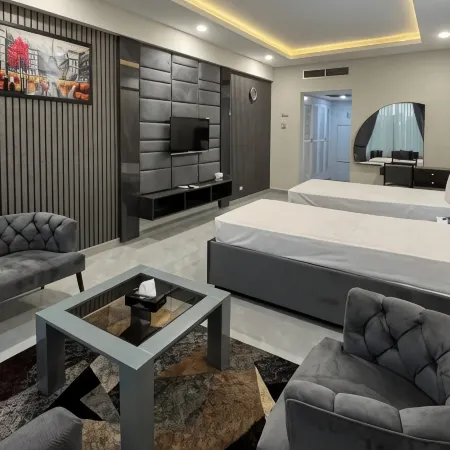 Hotel de Papae Отели рядом с достопримечательностью «Пакистанский монумент»