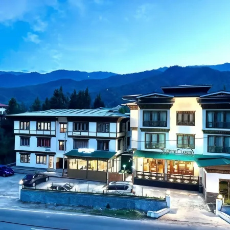 Silver Cloud Hotel