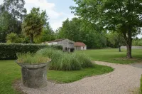 Logis des Bessons Hotels in Asnieres-la-Giraud