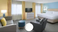 Sonesta Simply Suites Cleveland Airport Hotels in Middleburg Heights