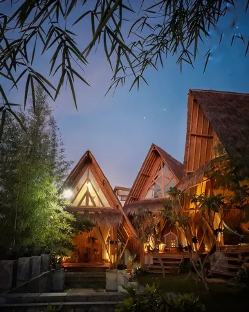 Bukit Saung Bambu Отели рядом с достопримечательностью «Camping Ground Tebing Keraton»