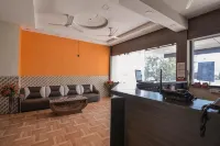 Hotel Om Palace Hotels in Waksai