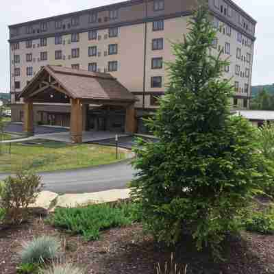 The Lodge at Wisp Hotel Exterior
