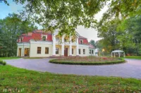 Dwór Słupia Hotels in Belchatow
