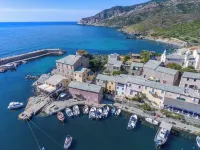 Hôtel Résidence Capense Ξενοδοχεία στην πόλη Centuri