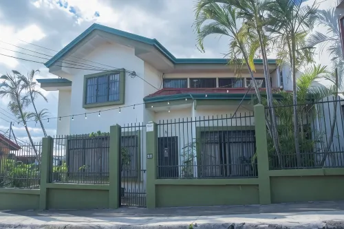 Las Carmelas, 胡安·桑塔馬利亞機場,阿拉胡埃拉,聖何塞