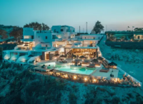 Divino Caldera Hotels in 