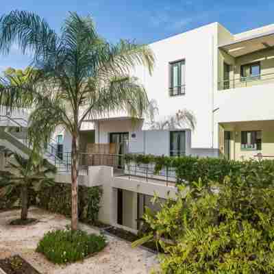 Athina Beach Hotel Hotel Exterior