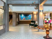 Grand Hotel Buriram Отели рядом с достопримечательностью «Ночной базар»