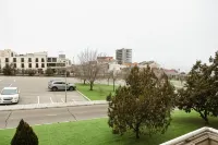 Holiday Inn AKTAU - SEASIDE by IHG - parcheggio