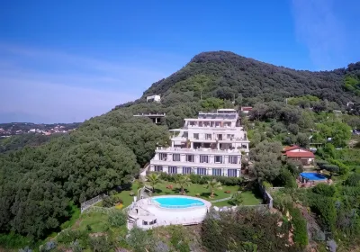 CapoSperone Resort Hotels in Taureana