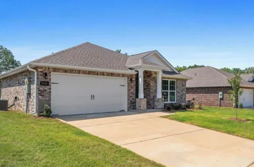 Lovely 3-bedroom house in Decatur with WiFi and AC