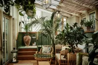 Hotel Sanders - 5-Star