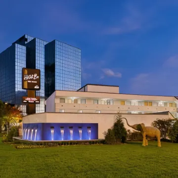Hotel Bo, a Days Inn by Wyndham Chattanooga Downtown Hotels near Ruby Falls