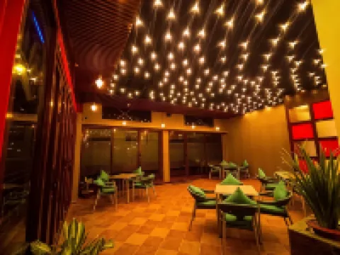 Royal Pearl Suites