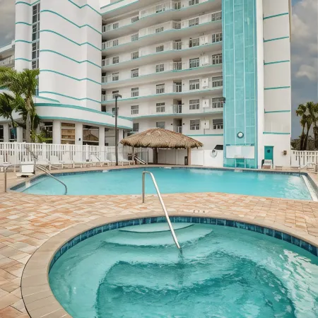 Discovery Beach Resort