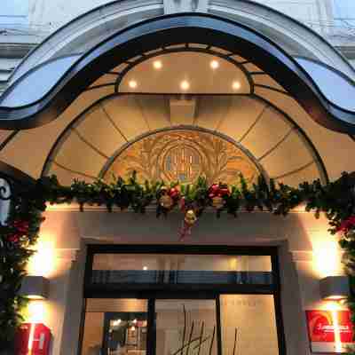 The Originals Boutique, Hôtel Le Londres, Saumur Hotel Exterior
