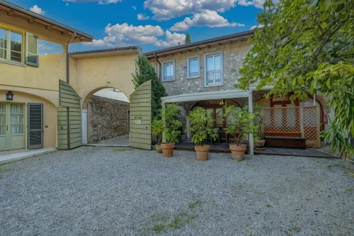 Barchi Resort - Apartments & Suites Hotel a San felice del Benaco