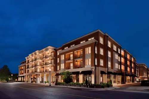 The Harpeth Franklin Downtown, Curio Collection by Hilton Hoteles en Franklin