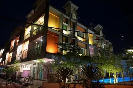 Langit Langi Hotel @ Port Dickson Отели в г. Порт-Диксон