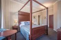 The Royal Hotel Các khách sạn ở 
