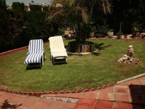 Quiet, cheerful apartment as the crow flies 300m from the beach