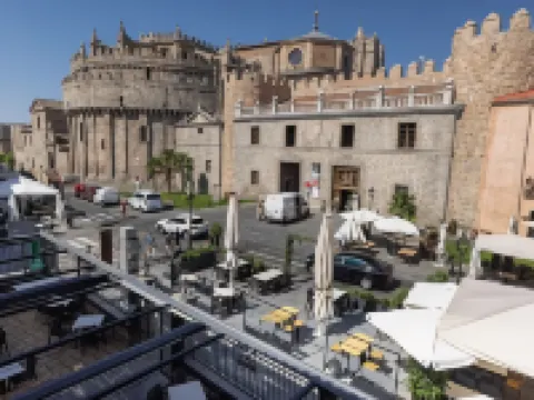 Hostal Restaurante Puerta del Alcázar Hotels in Avila